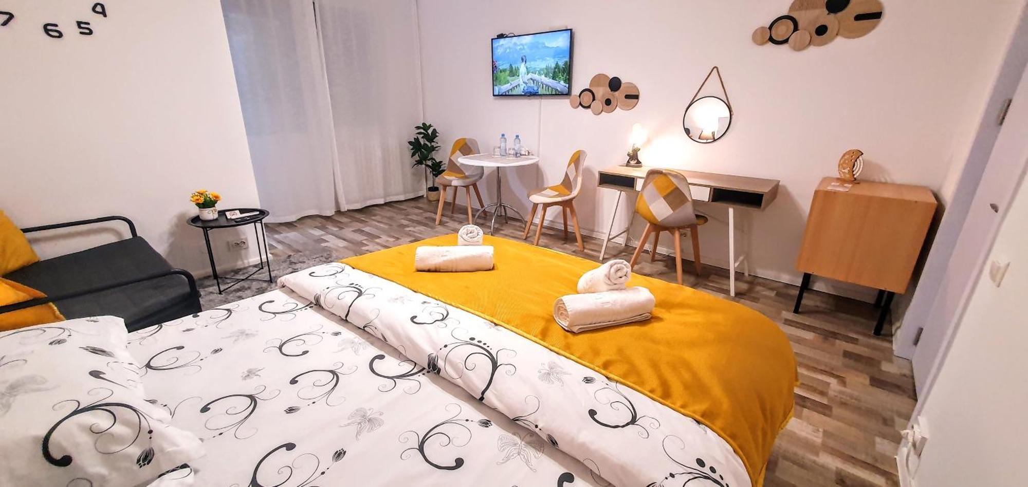 The Yellow King - Luxurious Apartment Bukareszt Zewnętrze zdjęcie